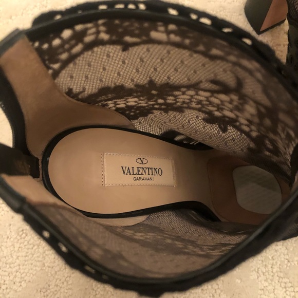 Lace chunky heel booties - Picture 6 of 9